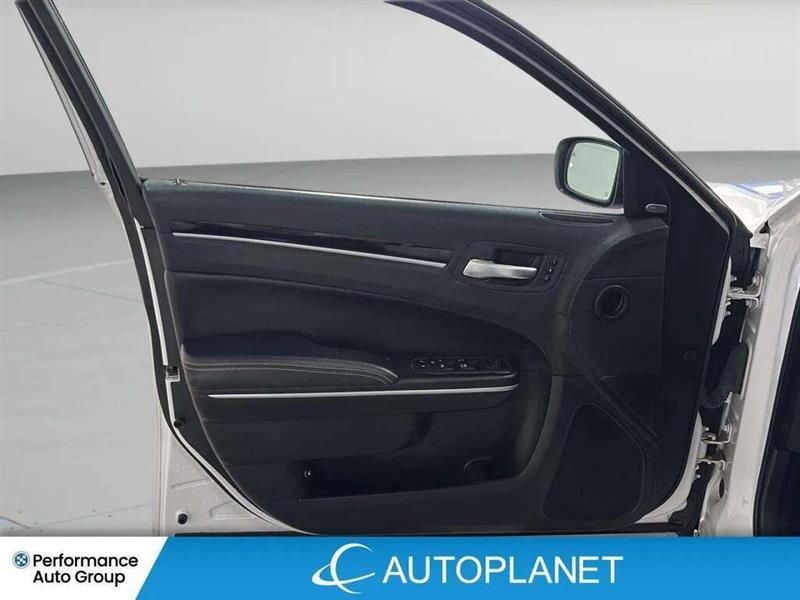 chrysler 300S 2023 - 33
