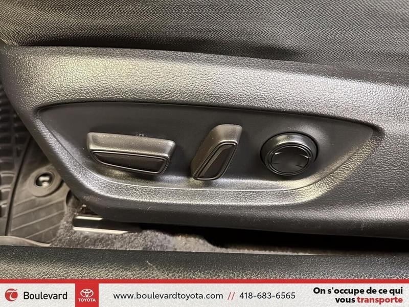 toyota Camry 2018 - 10