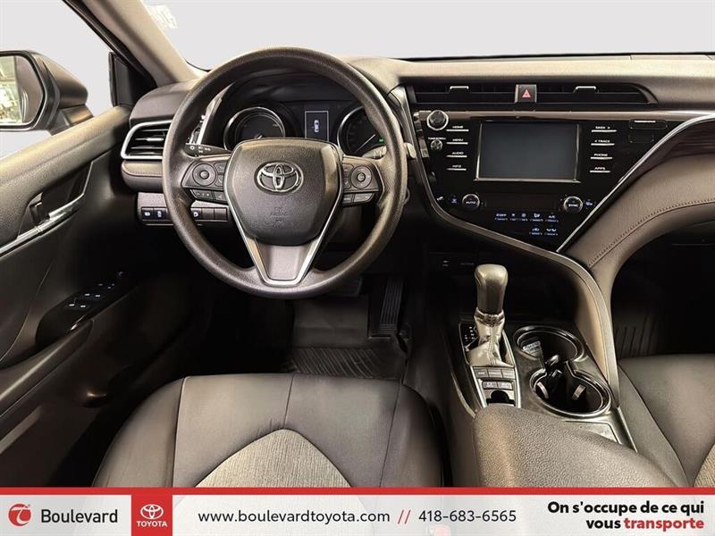 toyota Camry 2018 - 17