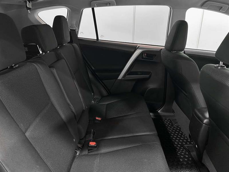 toyota RAV4 2018 - 26