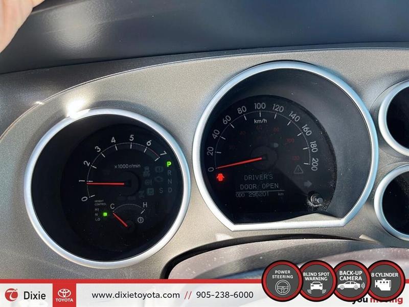 toyota Sequoia 2017 - 5