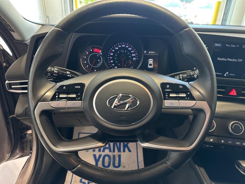 hyundai Elantra 2023 - 17