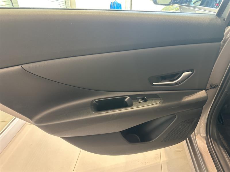 hyundai Elantra 2023 - 25