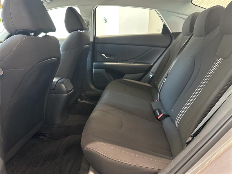 hyundai Elantra 2023 - 26