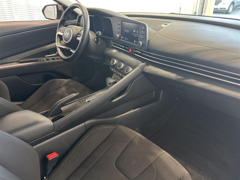 hyundai Elantra 2023 - 30