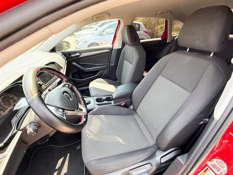volkswagen Jetta 2019 - 16