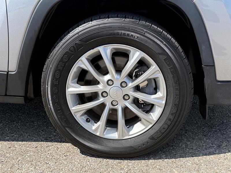 jeep Cherokee 2019 - 11