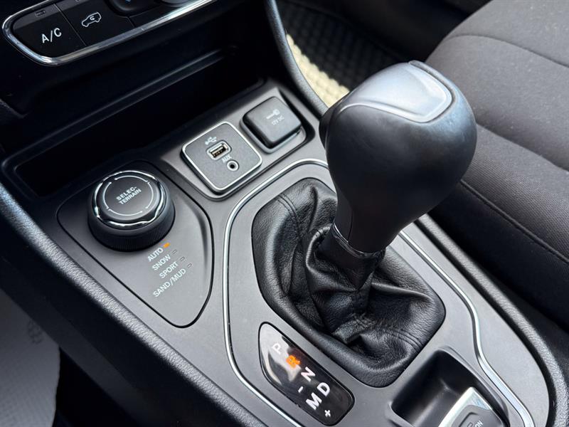jeep Cherokee 2019 - 26