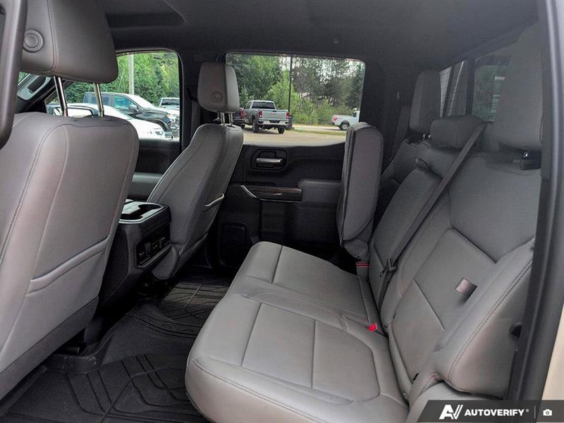 chevrolet Silverado 1500 2021 - 26
