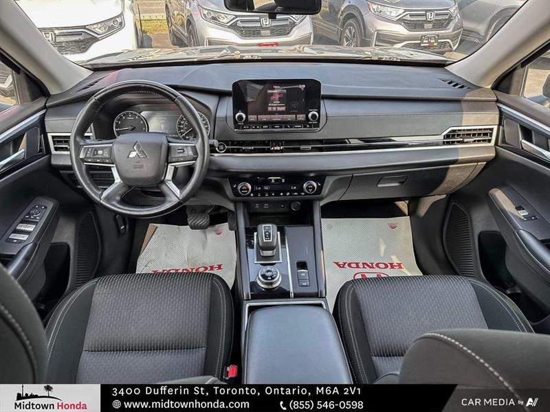 mitsubishi Outlander 2022 - 29