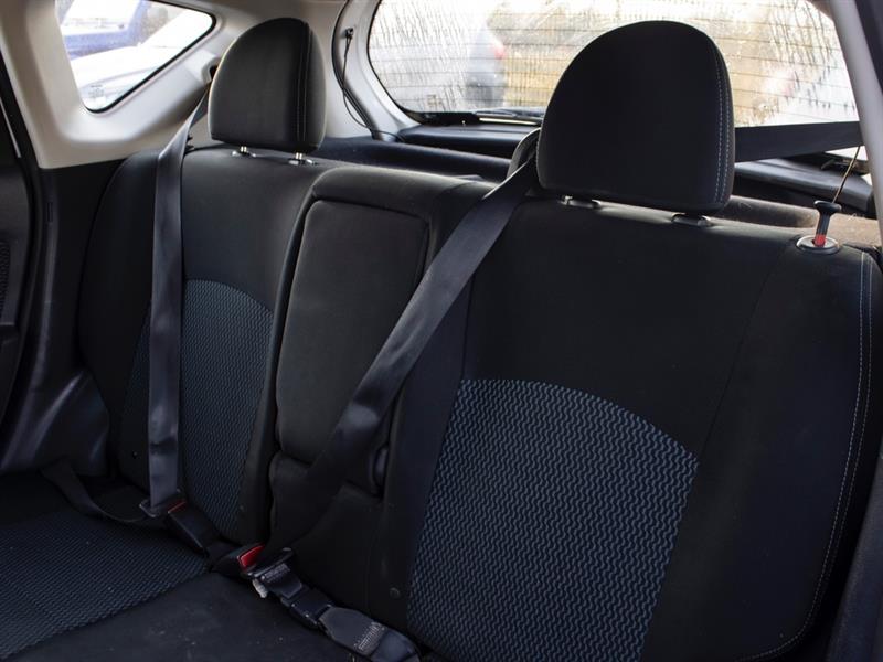 nissan Versa Note 2017 - 23