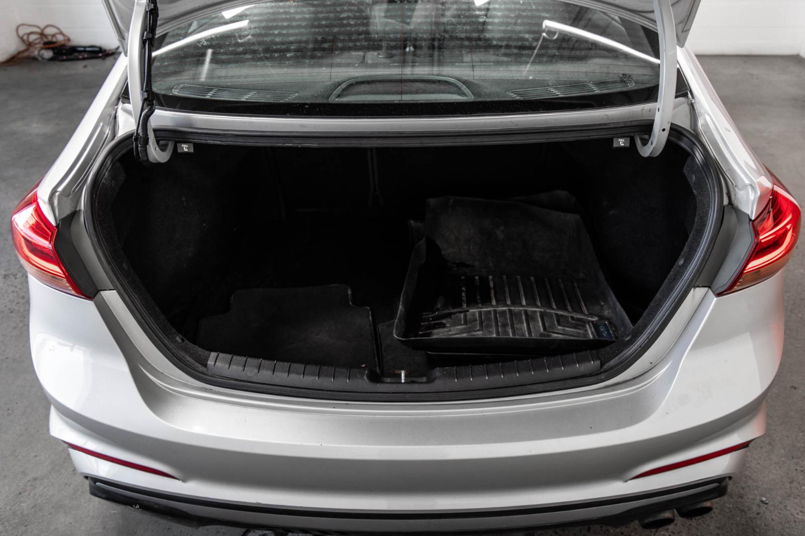 hyundai Elantra 2018 - 13