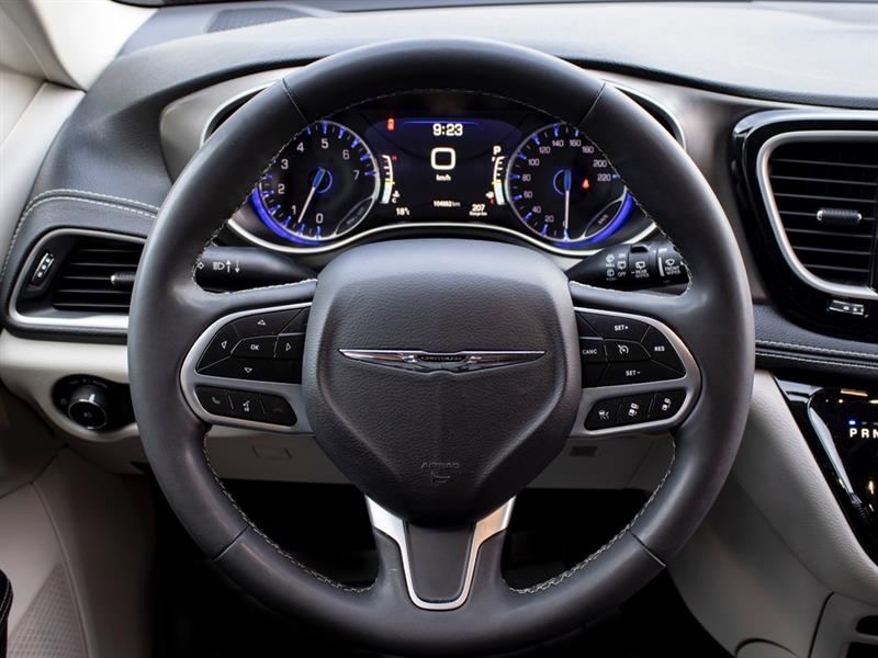 chrysler Pacifica 2023 - 13