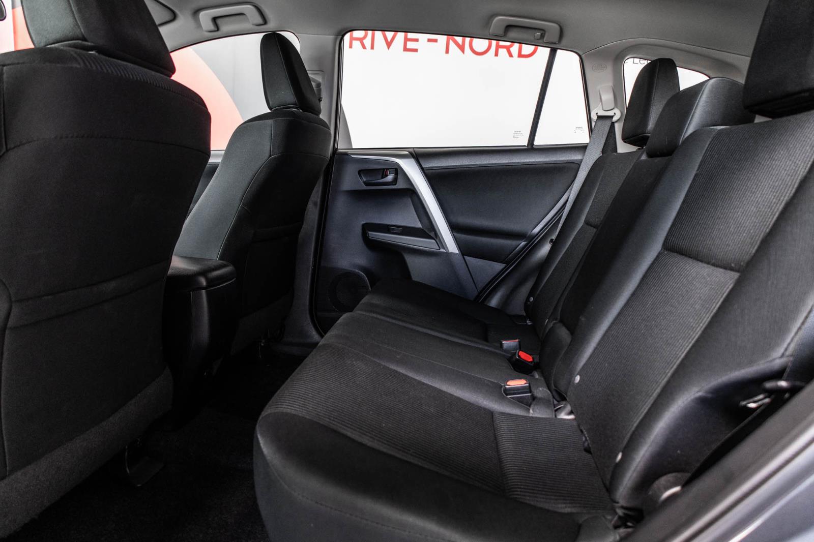 toyota RAV4 2017 - 35