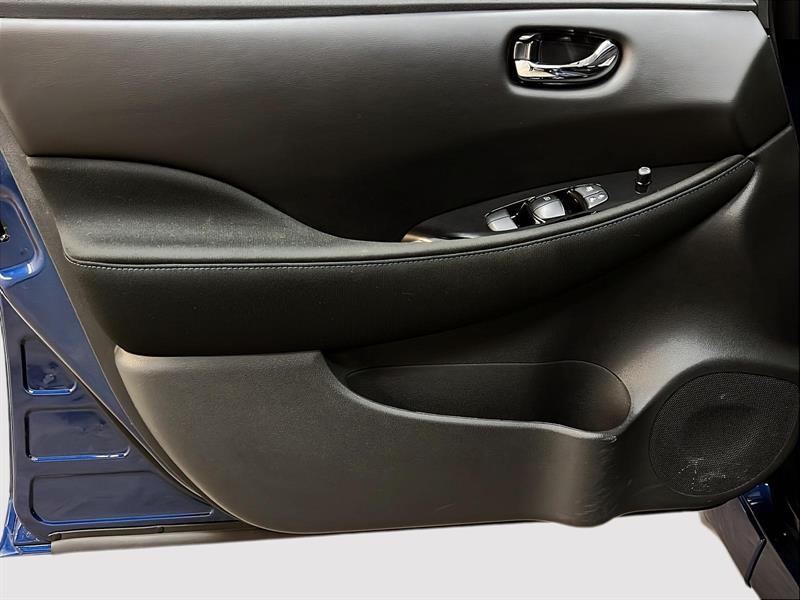 nissan LEAF 2023 - 25