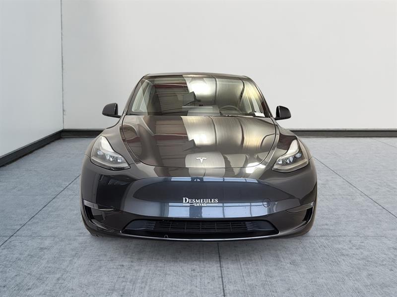 tesla Model Y 2024 - 2