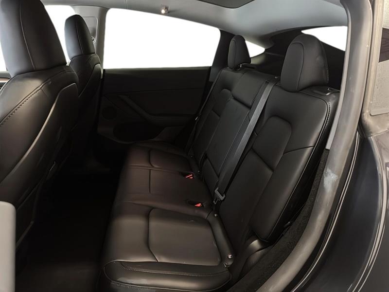 tesla Model Y 2024 - 13