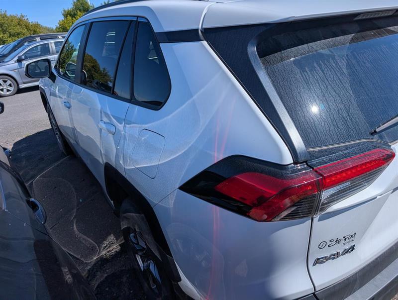 toyota RAV4 2022 - 13