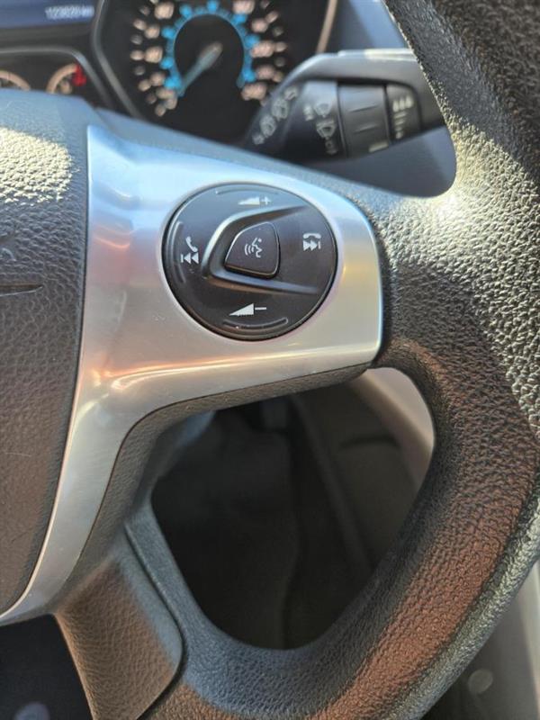 ford Escape 2015 - 19