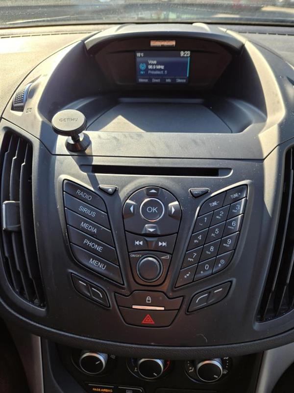 ford Escape 2015 - 23