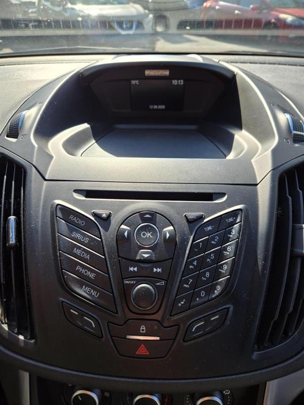 ford Escape 2016 - 23