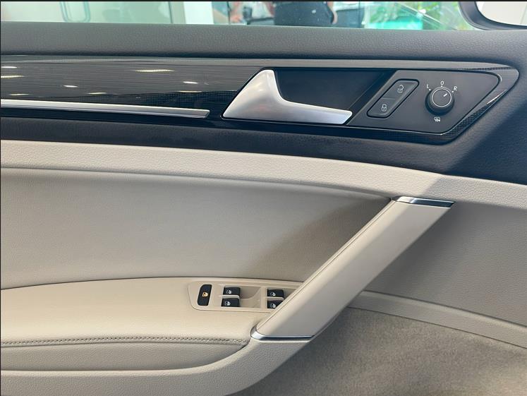 volkswagen Golf SportWagen 2018 - 13