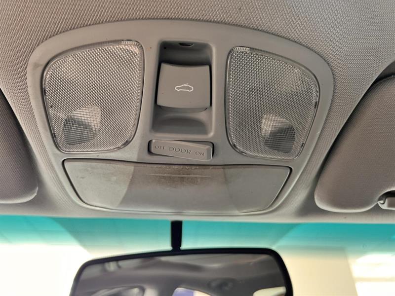 hyundai Sonata 2011 - 16