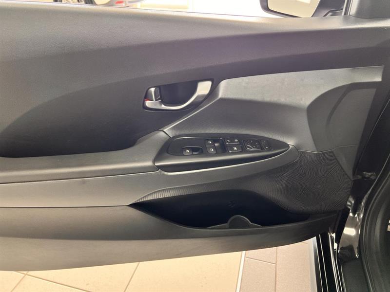hyundai Veloster 2019 - 16