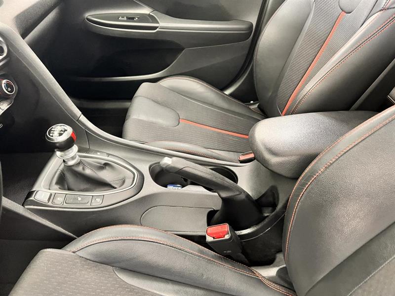 hyundai Veloster 2019 - 19