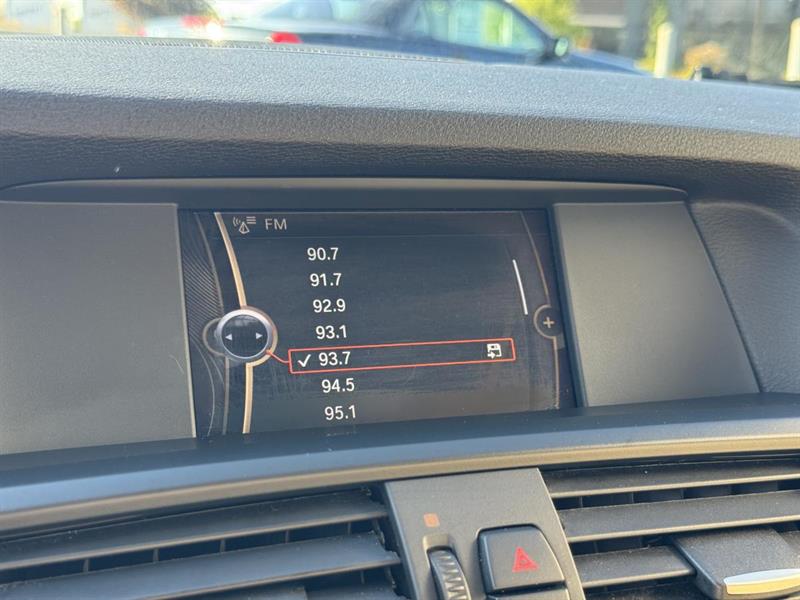 bmw X3 2011 - 29