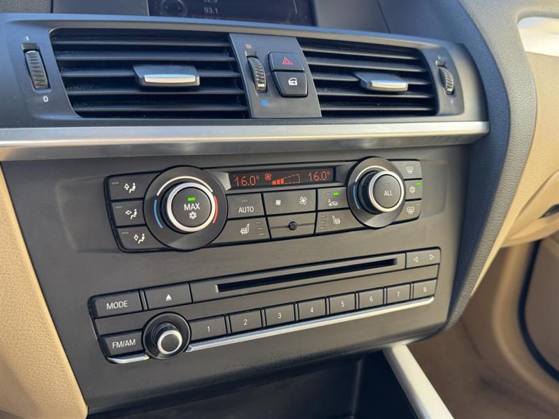 bmw X3 2011 - 30