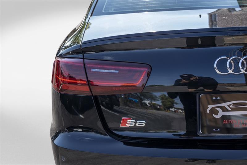 audi S6 2016 - 24