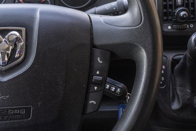 ram ProMaster fourgonnette utilitaire 2017 - 13
