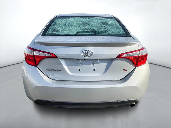toyota Corolla 2015 - 6