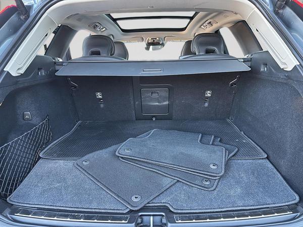 volvo XC60 2021 - 13