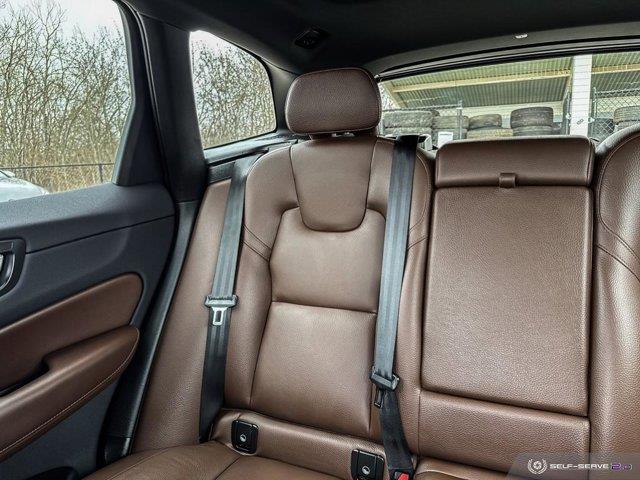 volvo XC60 2023 - 12