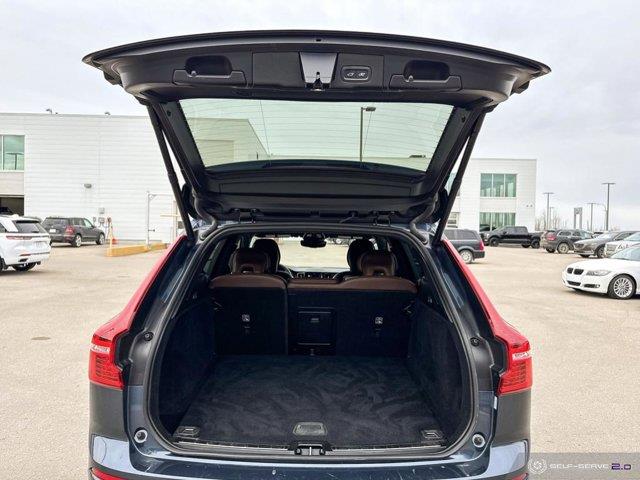 volvo XC60 2023 - 19
