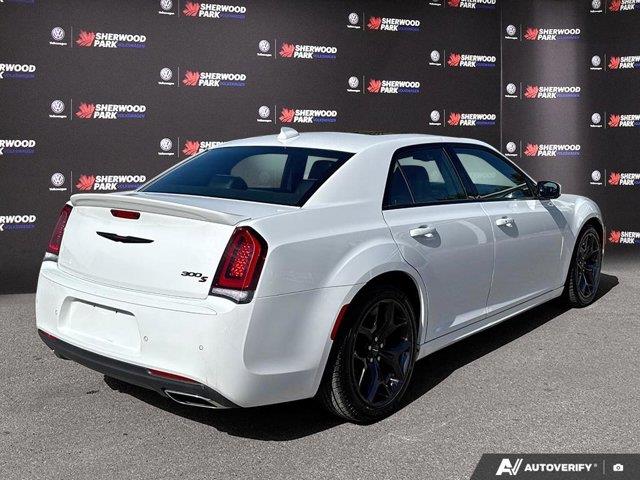 chrysler 300 2022 - 5
