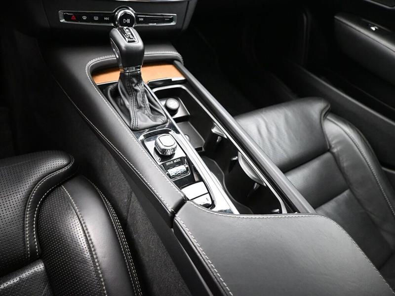 volvo S90 2018 - 12