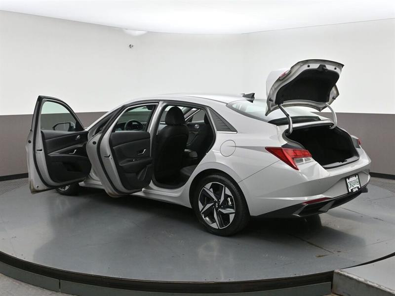 hyundai Elantra 2022 - 52
