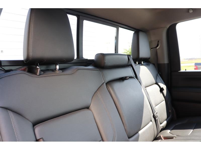 chevrolet Silverado 3500HD 2021 - 13