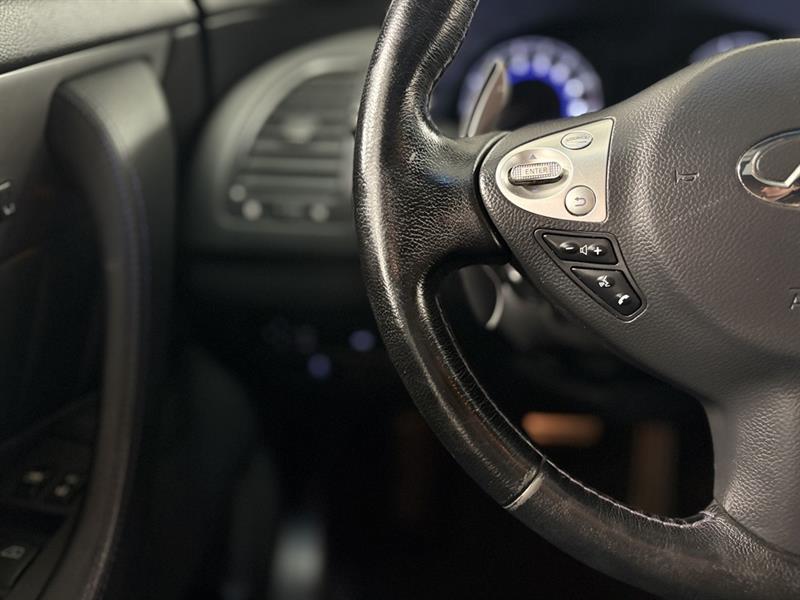 infiniti QX70 2017 - 12