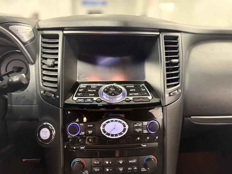 infiniti QX70 2017 - 15