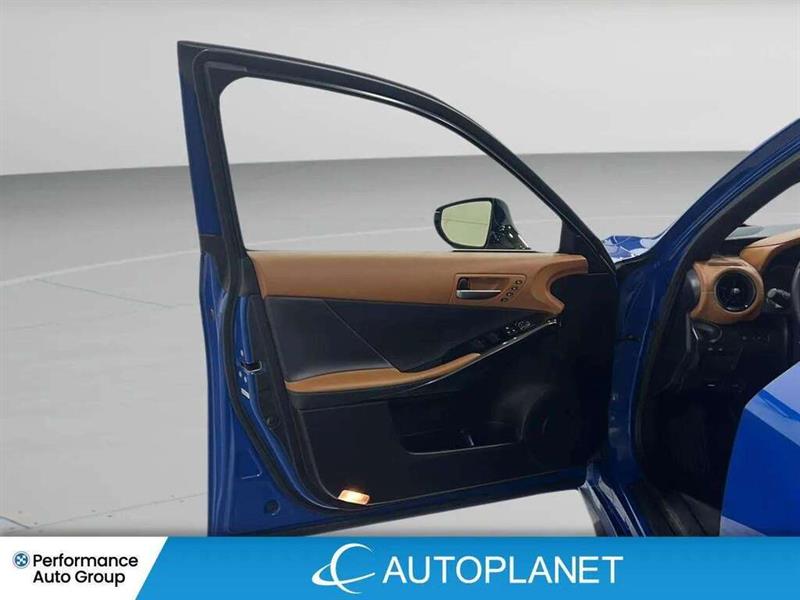 lexus IS 300 2023 - 27
