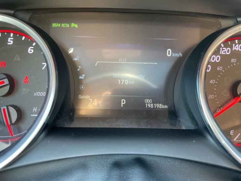 toyota Camry 2018 - 26