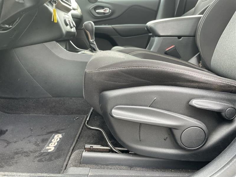 jeep Cherokee 2015 - 23