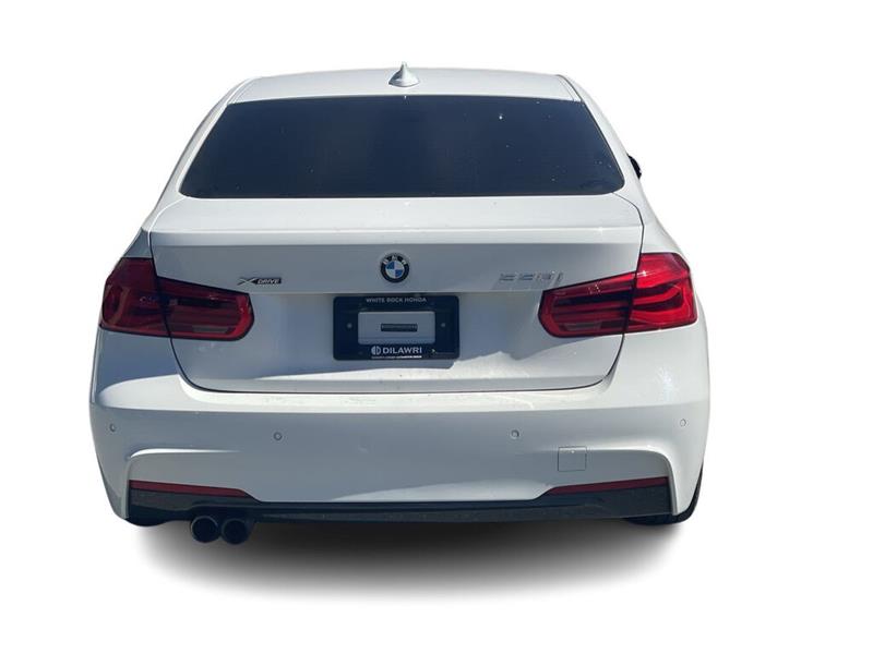 bmw 330I 2018 - 11