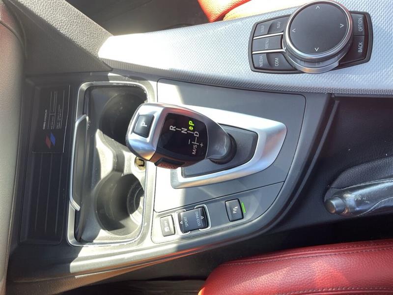 bmw 330I 2018 - 31