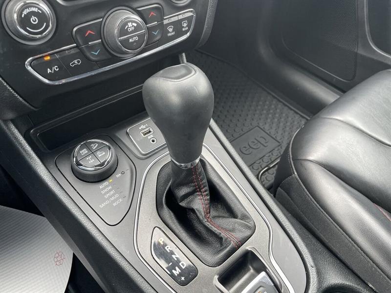 jeep Cherokee 2019 - 31