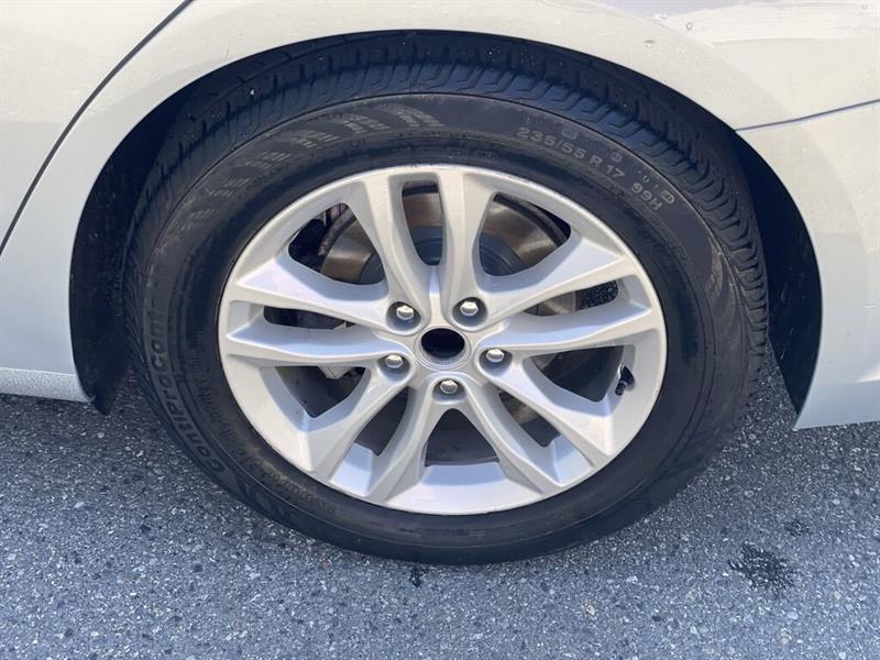 chevrolet Malibu 2017 - 21